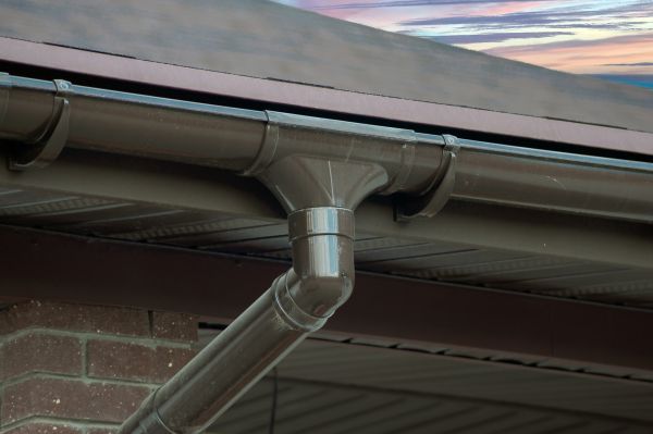 Cost of Building Gutter Installation in Lansing