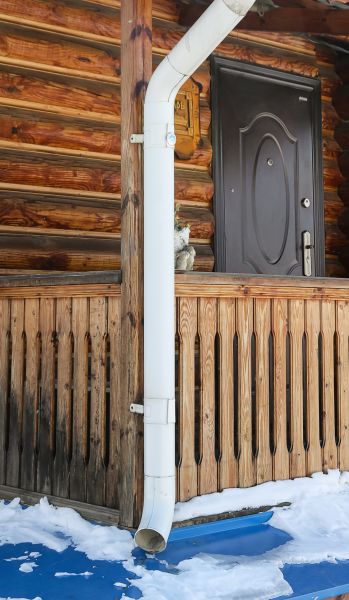 Cost of Porch Downspout Installation in Lansing