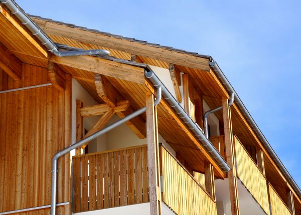 Cost of Balcony Gutter Installation in Lansing